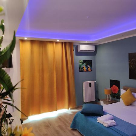 Suite Maison Tropical - Luxury Apartment In Бари Экстерьер фото
