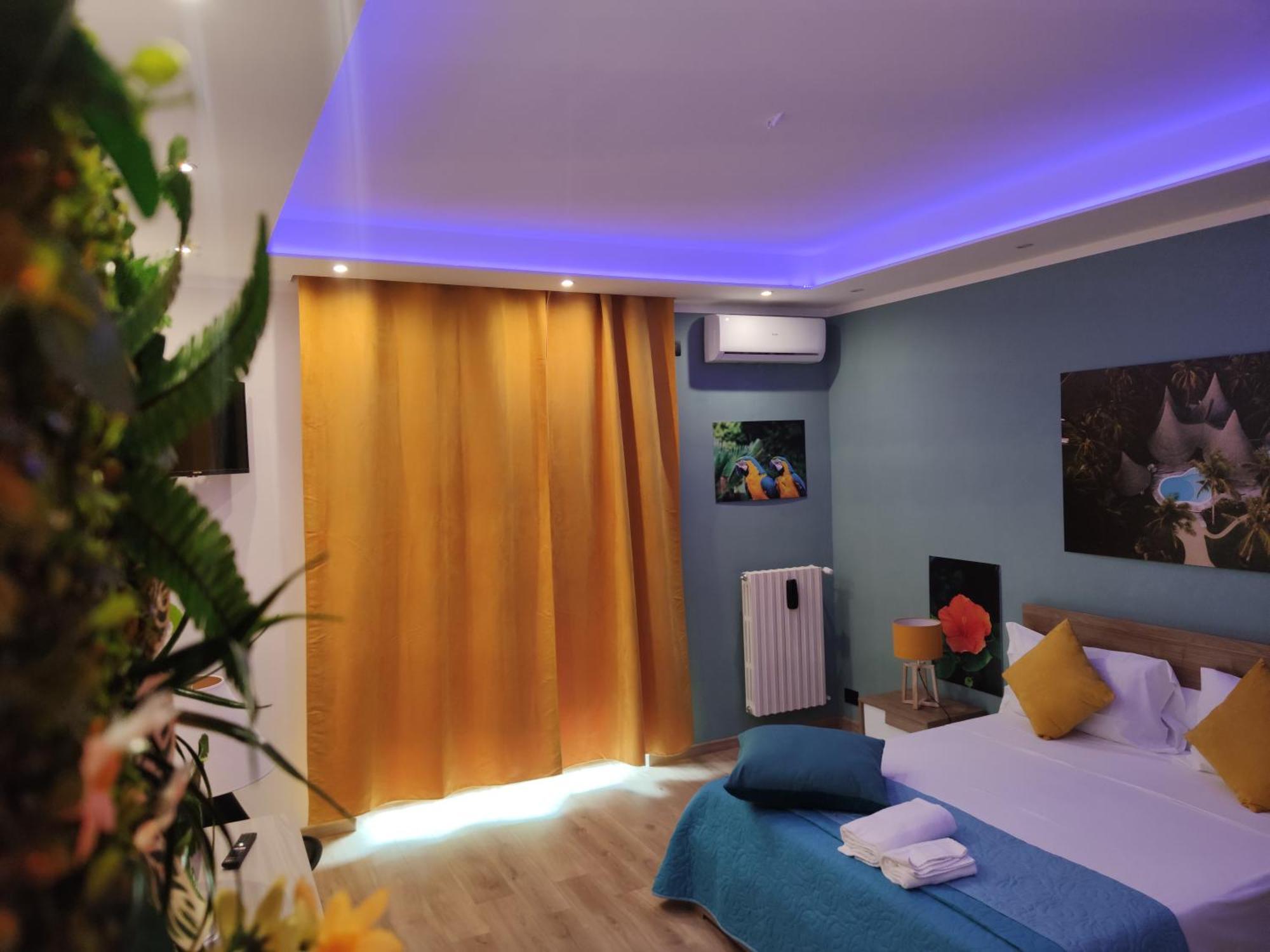 Suite Maison Tropical - Luxury Apartment In Бари Экстерьер фото